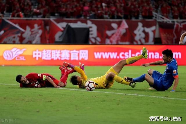 穆里尼奥：如果不摔倒就不能获点球 我将让球员跳水